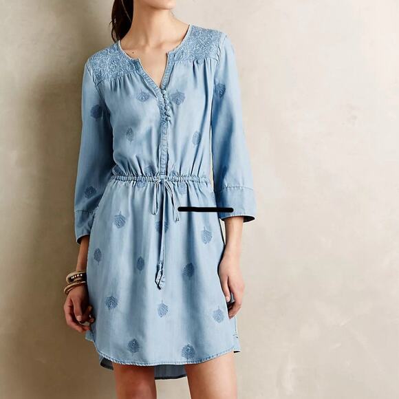 Anthropologie Dresses & Skirts - Anthropologie Holding Horses Dress Size XS Blue Chambray Plumage Embroidery READ
